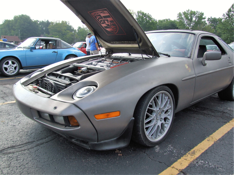 Illustration for article titled 5th Annual Cleveland Euro Car Cruise-in 7-31-2016, a very large photo dump